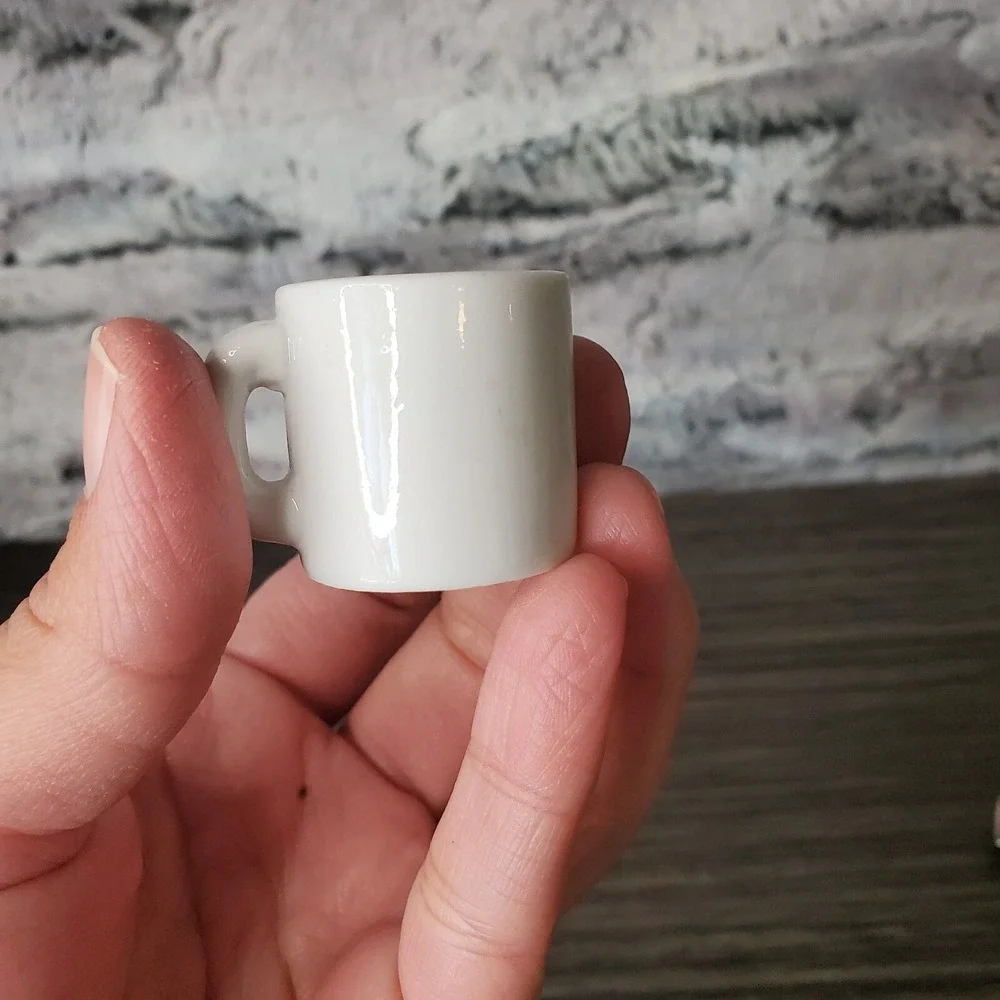 Teeny Tiny Miniature TIGGER Tiger Mug Dollhouse Shadowbox‎ Coffee Cup